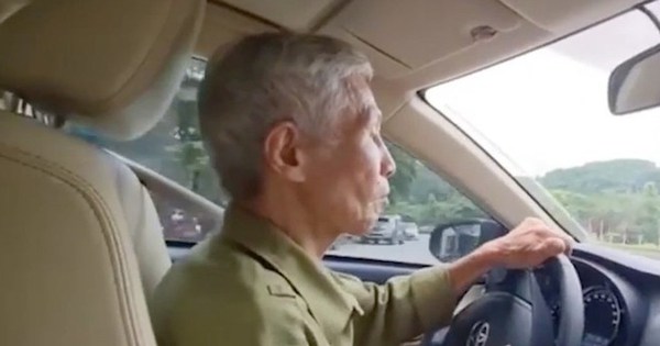 Xôn xao clip cụ ông 83 tuổi vẫn lái ô tô chạy bon bon trên đường, người già đối diện nguy cơ gì?