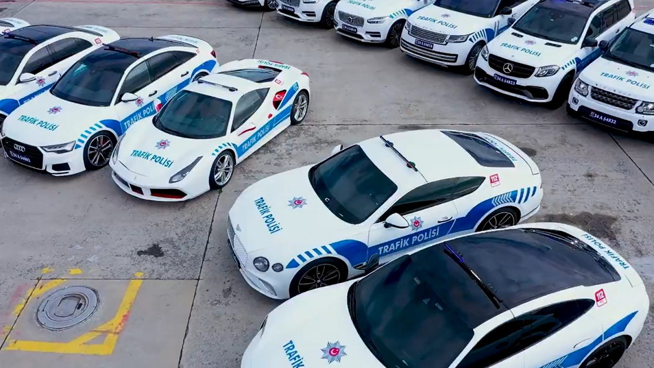 Nguồn gốc loạt siêu xe có giá gần trăm tỷ vừa được cảnh sát Thổ Nhĩ Kỳ bổ sung vào đội hình