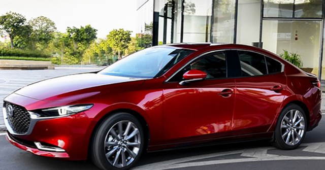 Giá xe Mazda3 niêm yết và lăn bánh tháng 6/2023