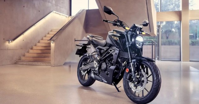 Honda trình làng naked-bike cỡ nhỏ CB125R, giá 146 triệu đồng