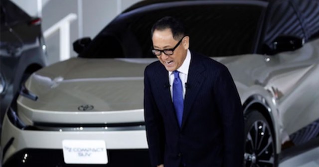 CEO Toyota từ chức vì áp lực vấn đề xe ô tô điện